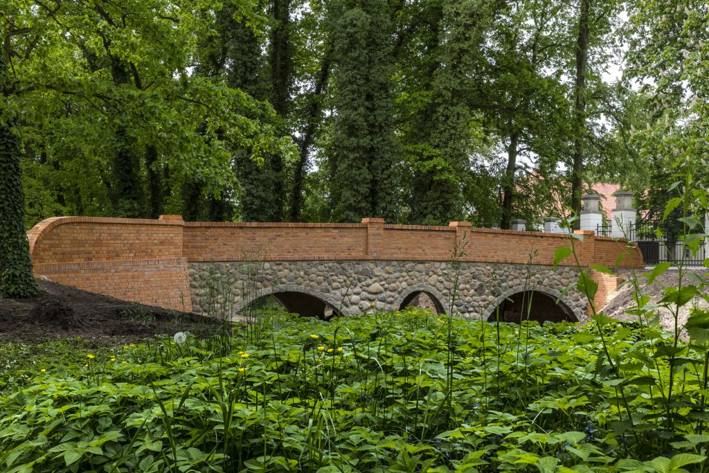 konstrukcje, rewitalizacja zabytków, jota, renowacja zabytków